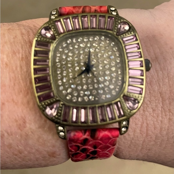 🔴 Heidi Daus collectible w/art-deco soft pink psurrounding - Picture 3 of 5